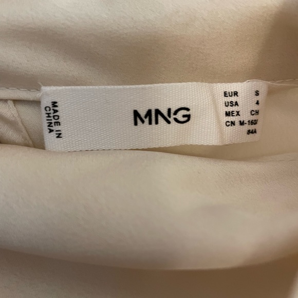 Must go before 27th! Mango Satin Blouse Size S - Picture 4 of 4